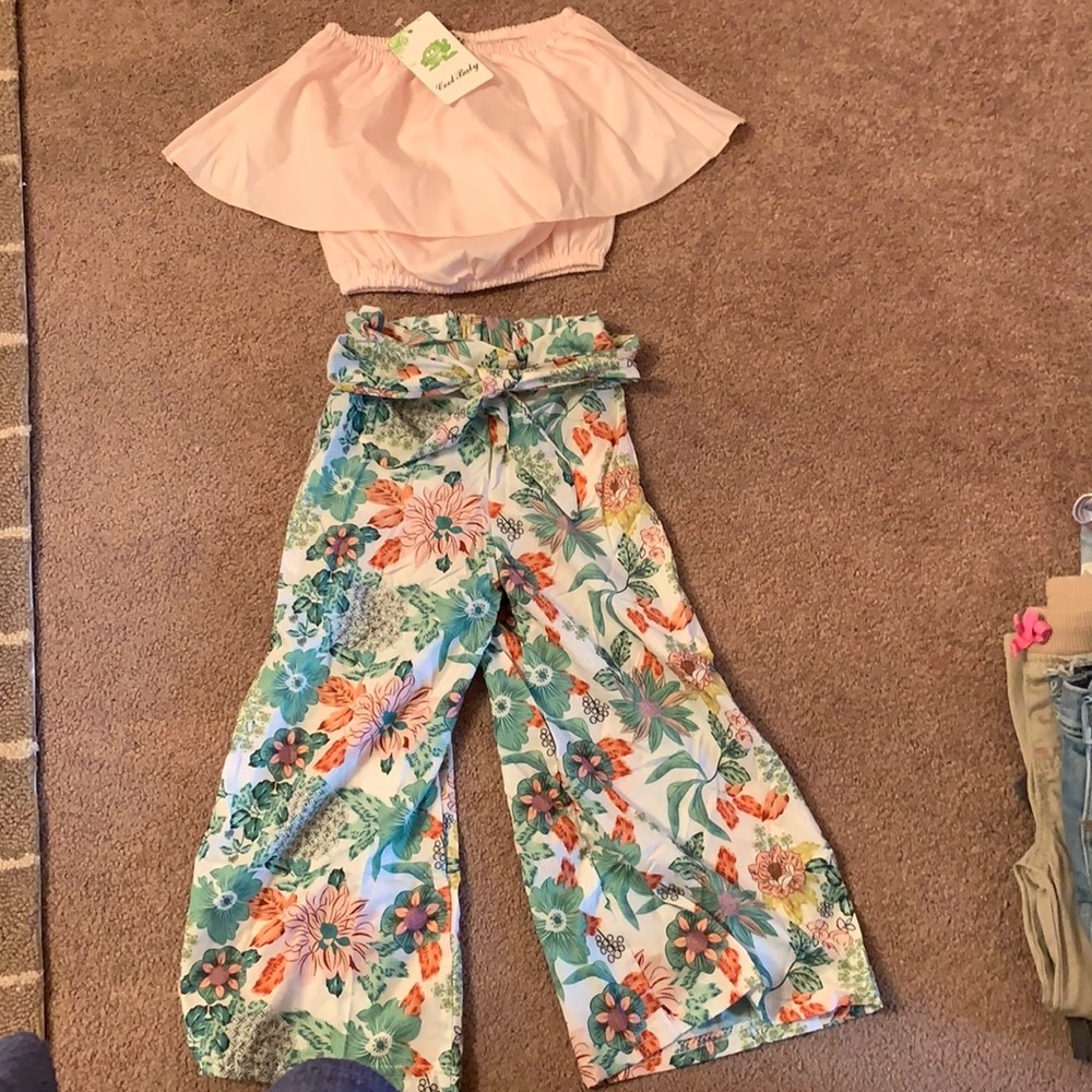 2 piece set! Silky material. NWT